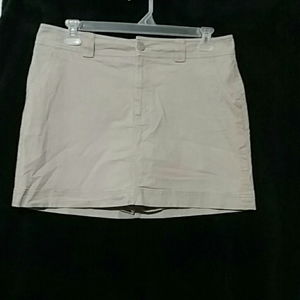Khaki skort